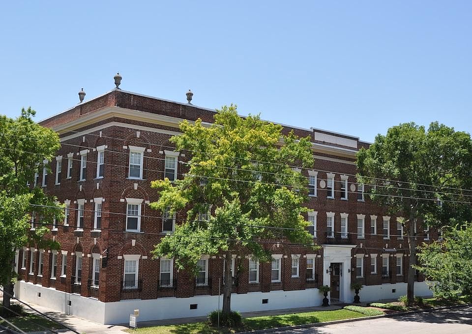 1st image of 2104 W Hills Ave APT 305