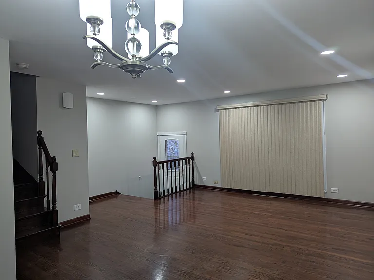8804 N Prospect St — Photo 7