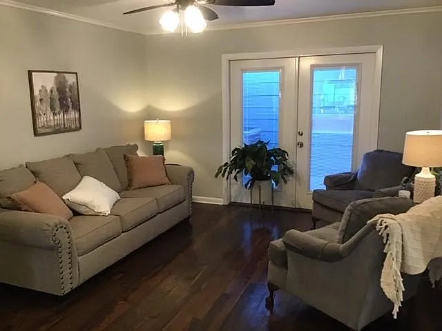 1812 Willow Point Dr — Photo 10