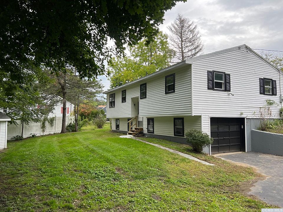 19 Crescent Dr, Castleton, NY 12033 Zillow