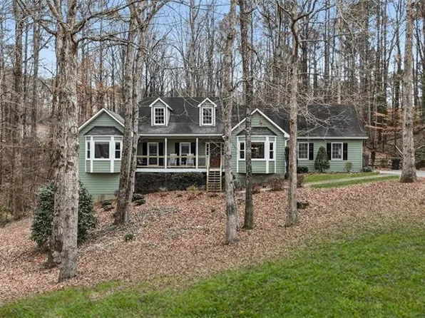 90 Lakeside Dr, Hiram, GA 30141