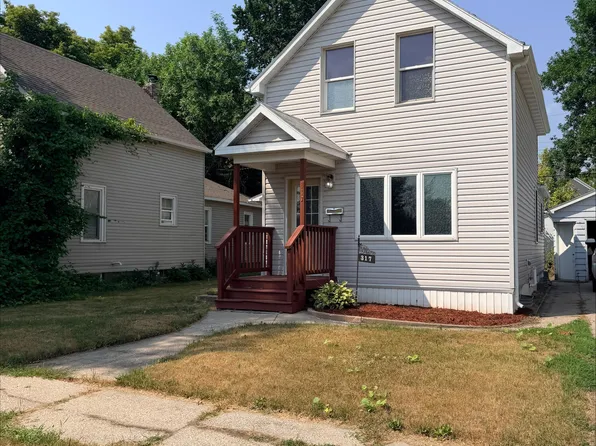 317 Hurlbut St, Crookston, MN 56716