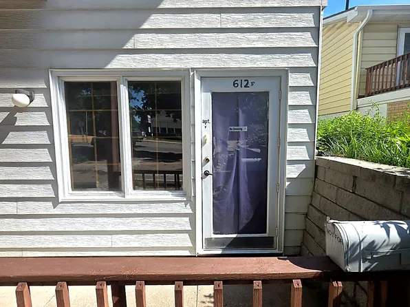 612 W Mission Ave APT F, Bellevue, NE 68005