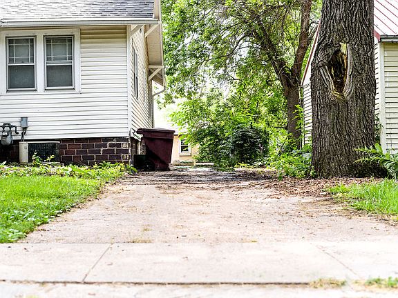 2nd image of 6443 Leighton Ave #A
