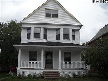 1st image of 1585 Lakewood Ave
