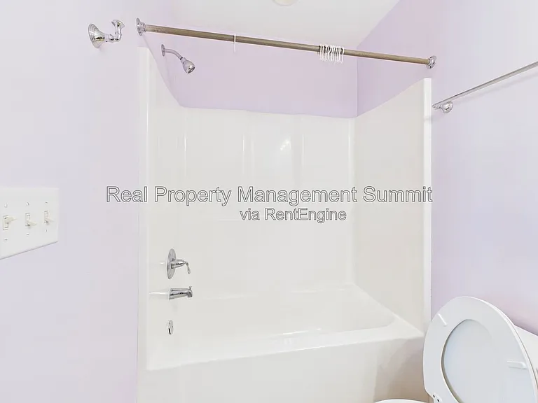350 Marquette Ct — Photo 23