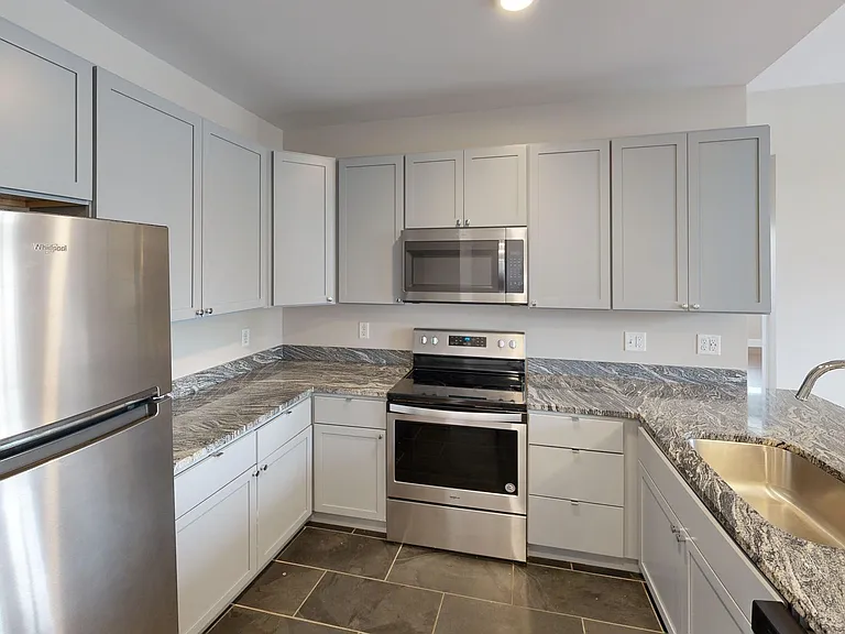 4400 Manchester Ave — Photo 60