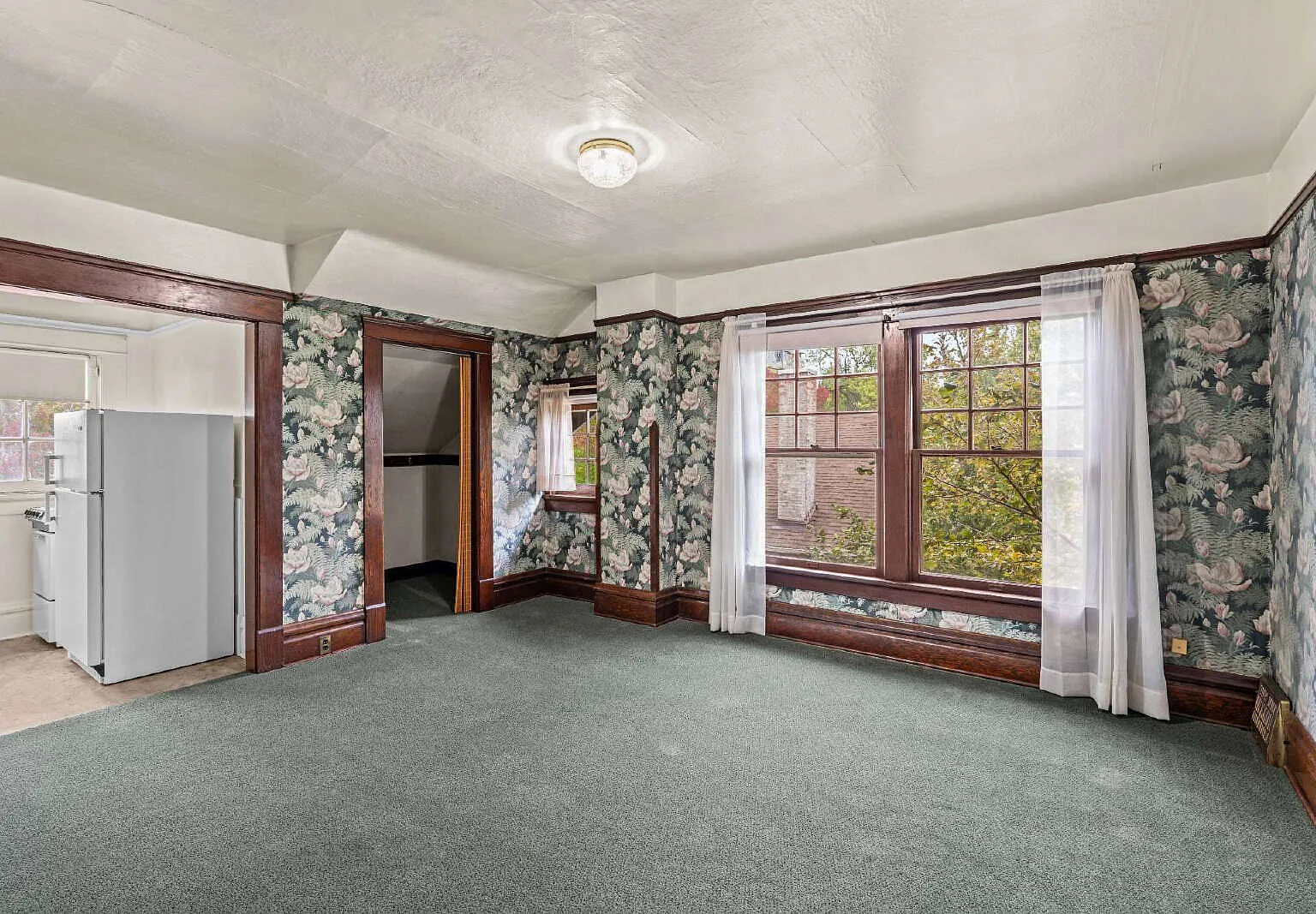 308 W 13th Ave — Photo 4