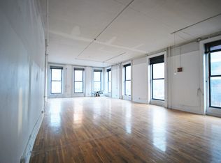 301 W 18th St FL 2, New York, NY 10011