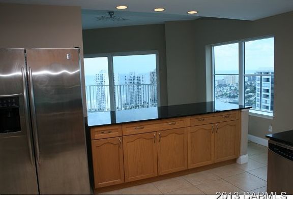 5th image of 2 Oceans Blvd #2100