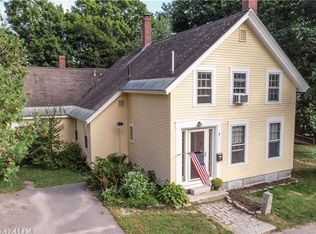 8 Warren St, Hallowell, ME 04347