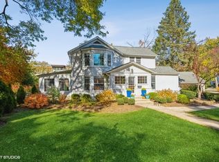 832 Maple Ave, Downers Grove, IL 60515