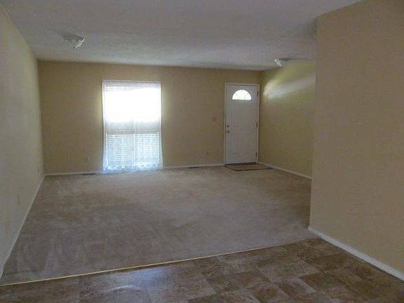2nd image of 2613 Belle Crest Dr