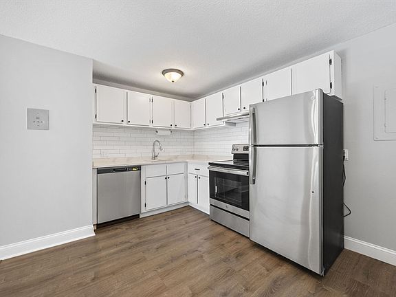 2nd image of 15 Wildwood St #B10