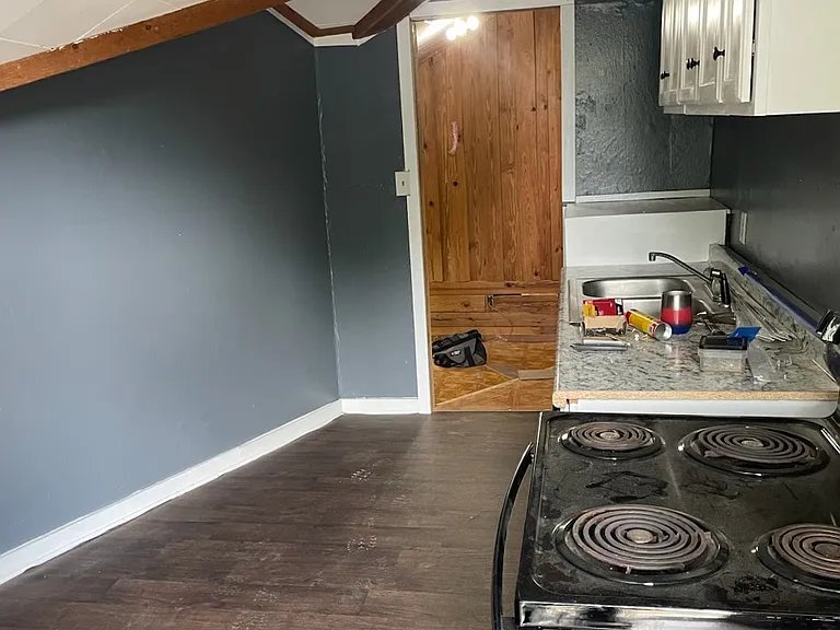 210 S Presley St #B — Photo 10
