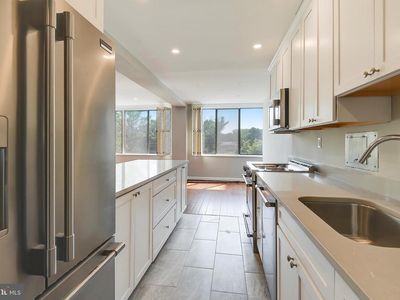 6621 Wakefield Dr APT 302, Alexandria, VA, 22307