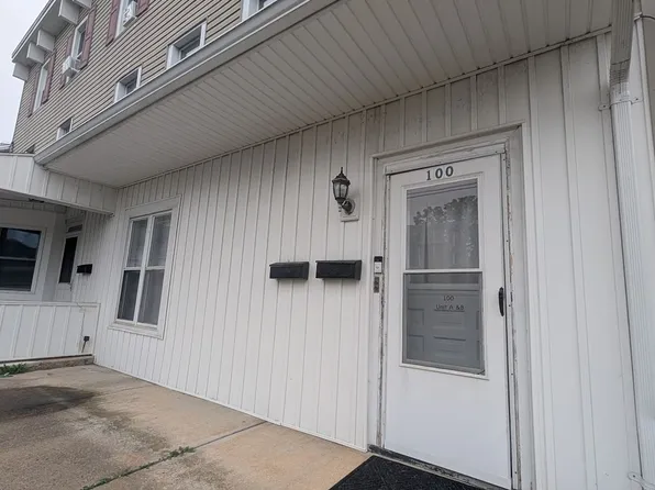 100 Washington St #1, Stewartsville, NJ 08886