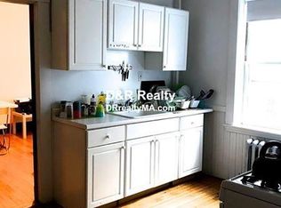 10 Centre St APT 1, Cambridge, MA 02139