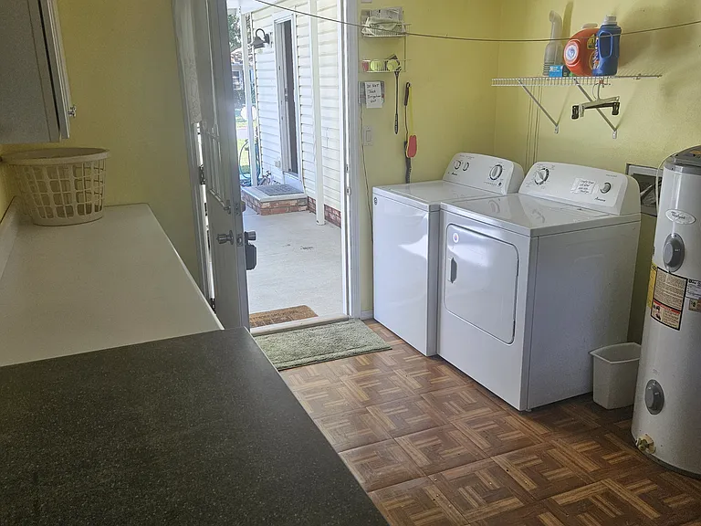 1226 Zapata Pl — Photo 12