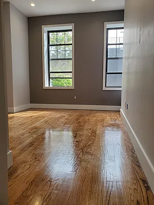 Rented by Aron Fried, LREB | media 10