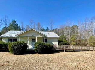 50 Easy Ln, Spring Lake, NC 28390