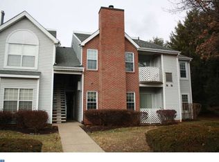 516 Diamond Dr, Newtown, PA 18940