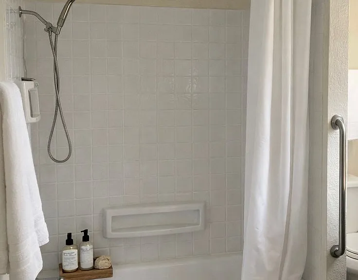 3205 Brookdale Ave — Photo 1