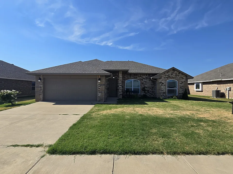 1086 SE 17th Ter