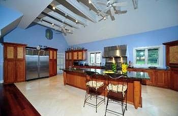 3rd image of 22W376 Glen Valley Dr