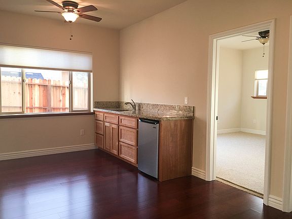 Beautiful downstairs wetbar