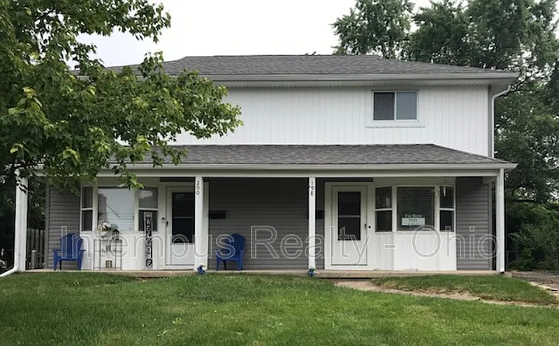 Clintonville — Photo 4