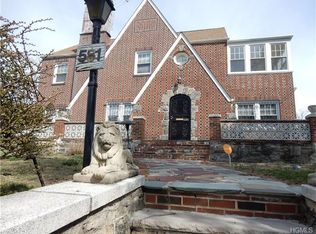 581 E Lincoln Ave, Mount Vernon, NY 10552