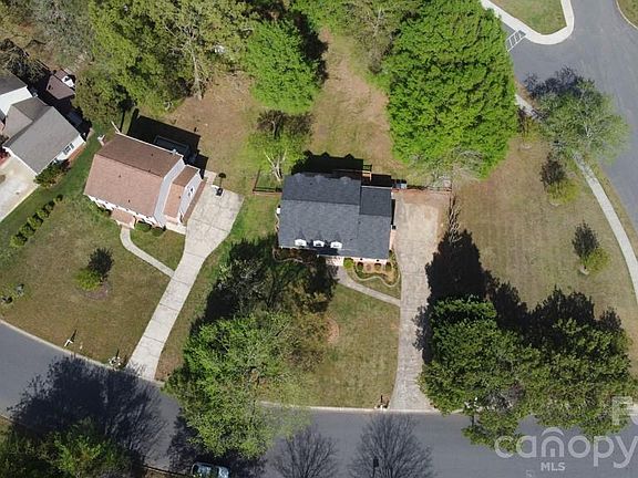 4th image of 2232 Lawton Bluff Rd