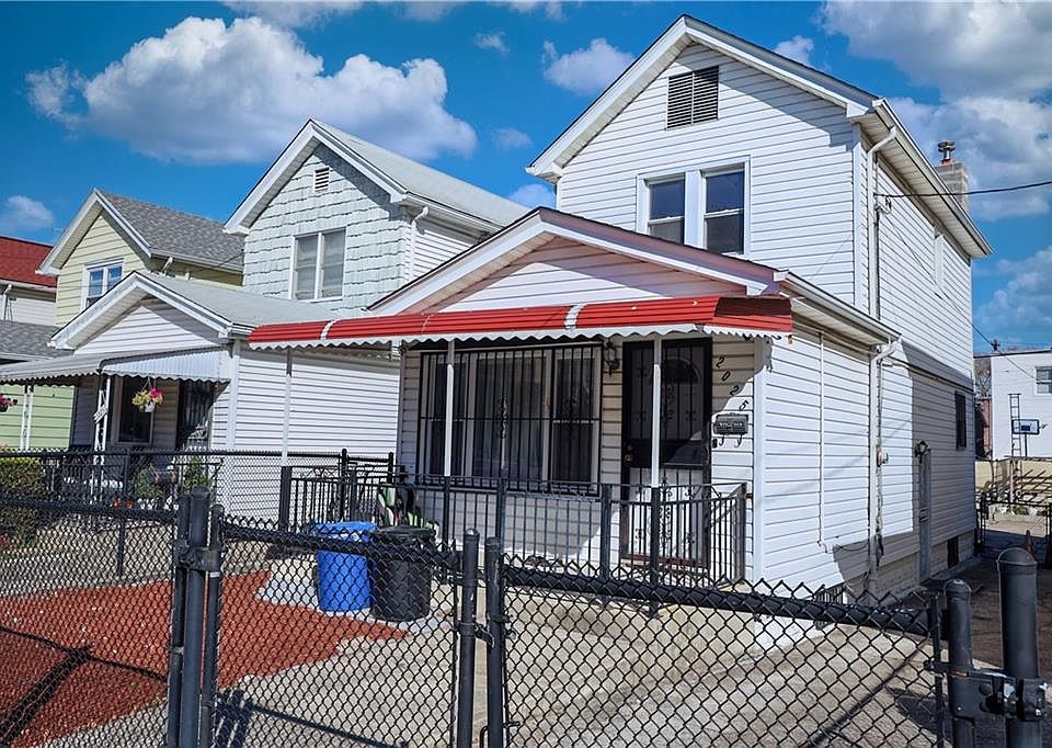 1st image of 2025 E 54th St