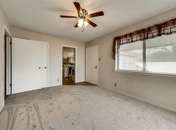 4th image of 419 Melody Dr