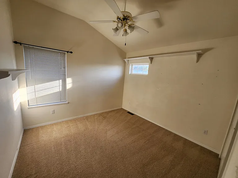 Upstairs bedroom #2