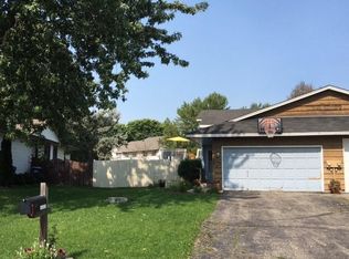 14122 Park Ave S, Burnsville, MN 55337