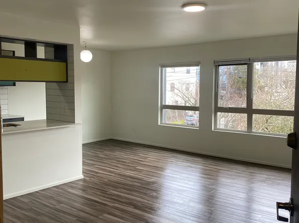 165 17th Ave APT 101, Seattle, WA 98122