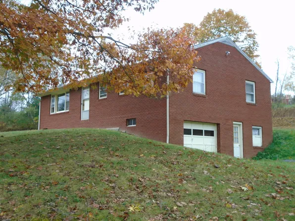 1981 Rattlesnake Rd, Brockport, PA 15823