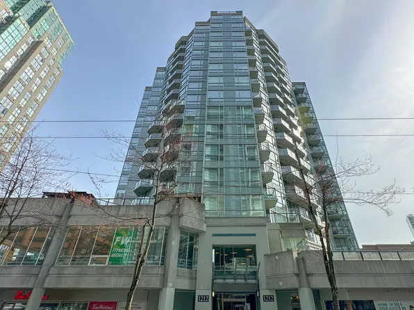 1212 Howe St #703, Vancouver, BC V6Z 2M9