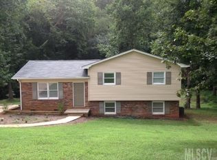 3932 22nd St NE, Hickory, NC 28601