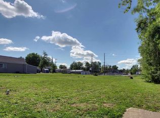 1510 Lind St, Quincy, IL 62301
