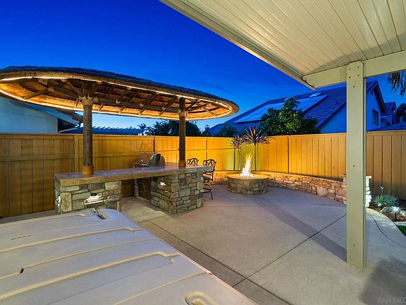3rd image of 1091 La Tortuga Dr