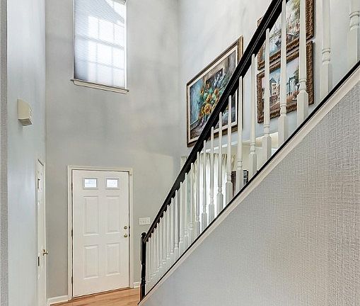 5th image of 508 Cherry Hill Ln