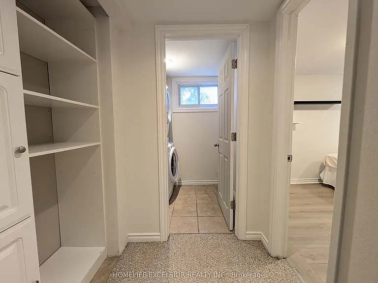 4 Albert St — Photo 34