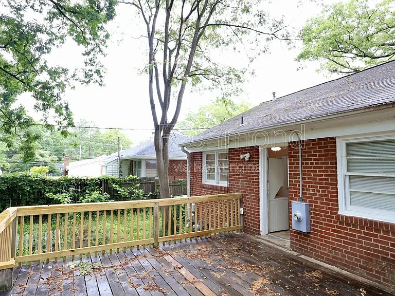 3006 Manor Dr — Photo 15