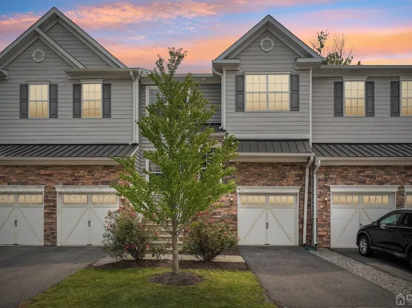 102 Shields Ct, South Brunswick, NJ 08852
