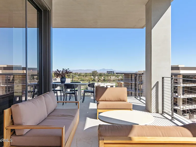 5000 N Camelback Ridge Dr #302 — Photo 31