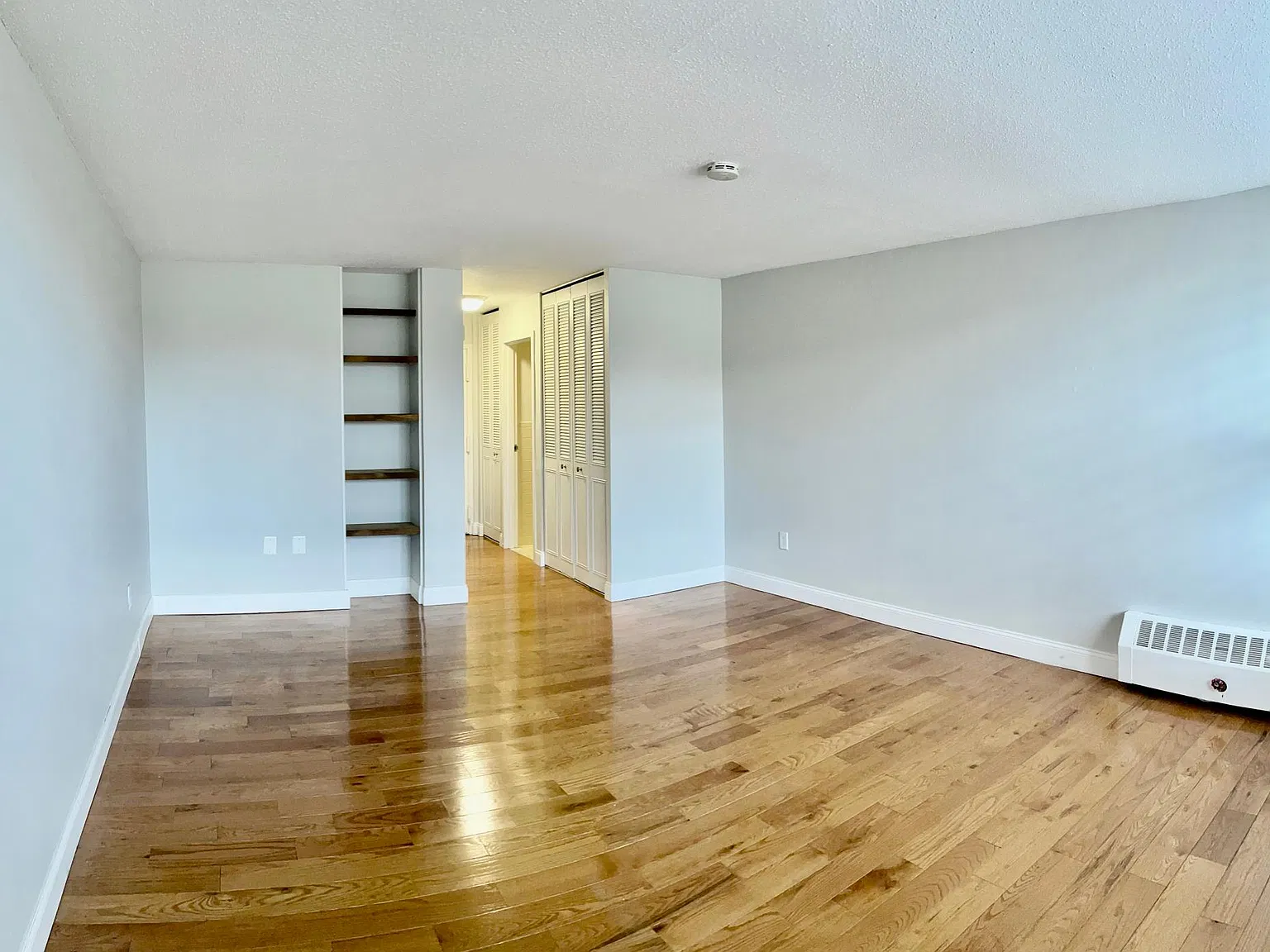 Studio, 384 sqft, $1,550 — Photo 2