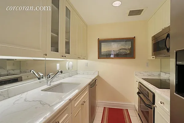 Sold by Corcoran | media 2